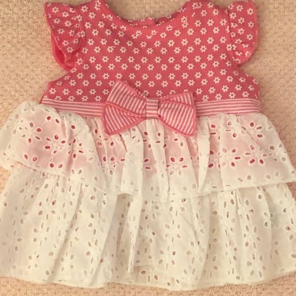 Baby Girl 0-3 Pink Dress with Bloomers - Picture 2 of 5